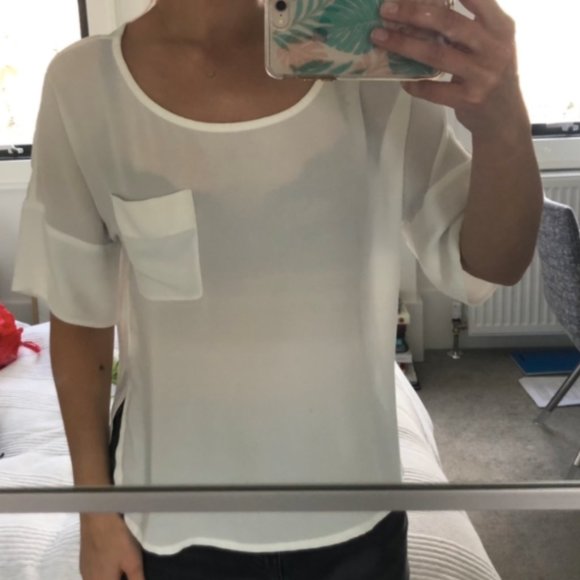 White Silk Aritzia Blouse Size Small - Picture 1 of 2